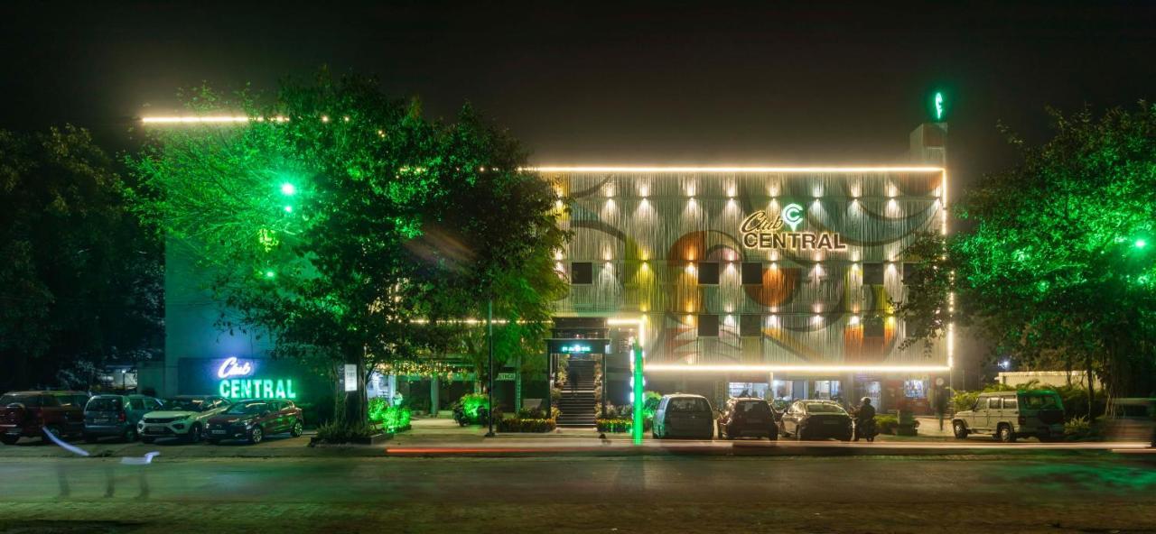 Club Central ボルプル エクステリア 写真